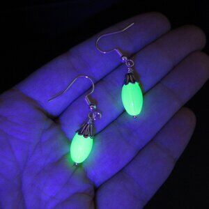 Vintage teal UG bead earrings